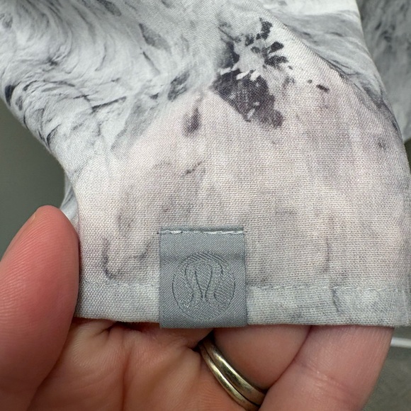 Lululemon | Marble Pattern Button-Up Shirt - Picture 3 of 3